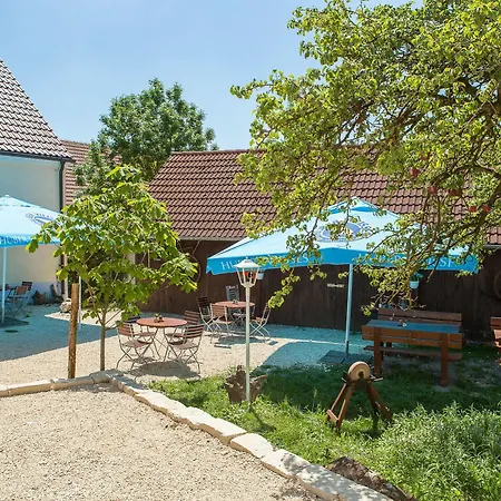 Landgasthof Weberhans Harburg (Bavaria)
